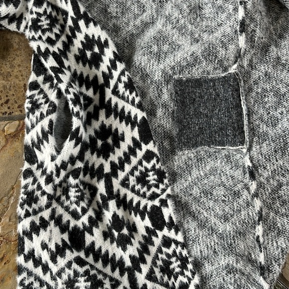 🍃💕NWOT Aztec Print Long Open Front Duster Cardigan US Size S/M - Picture 7 of 11